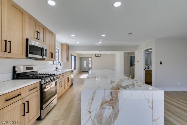 5836 Cinnabar Avenue, Las Vegas, NV 89110