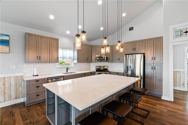 158 Beach View, Port Aransas, TX 78373