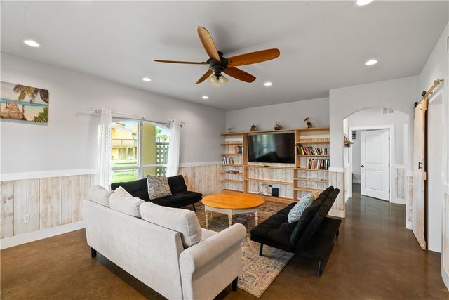 158 Beach View, Port Aransas, TX 78373