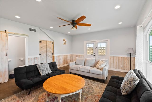 158 Beach View, Port Aransas, TX 78373