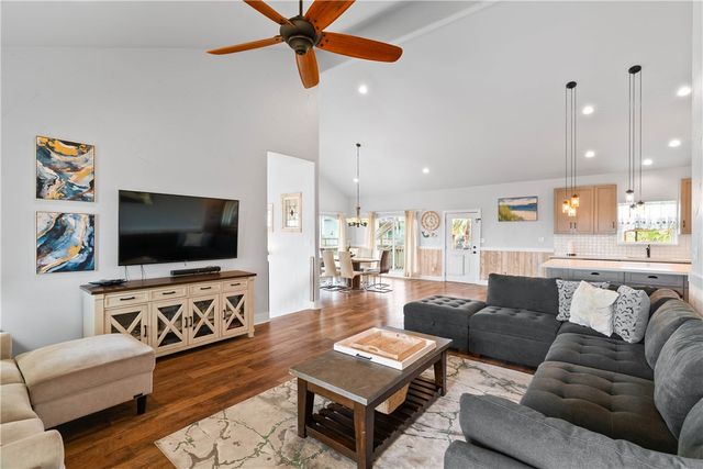 158 Beach View, Port Aransas, TX 78373