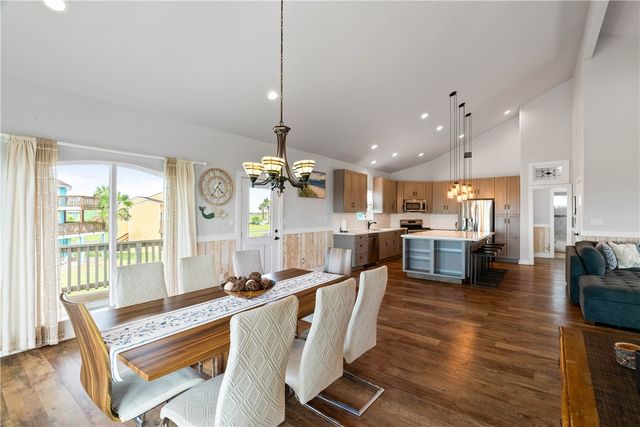 158 Beach View, Port Aransas, TX 78373