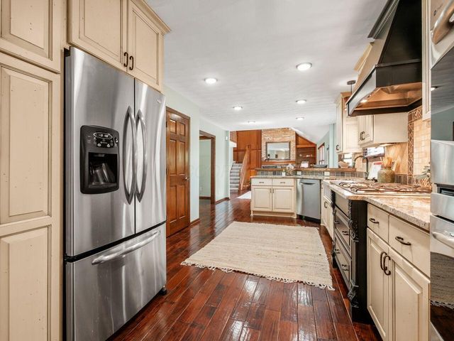 613 Valley Wood Court, Westerville, OH 43081