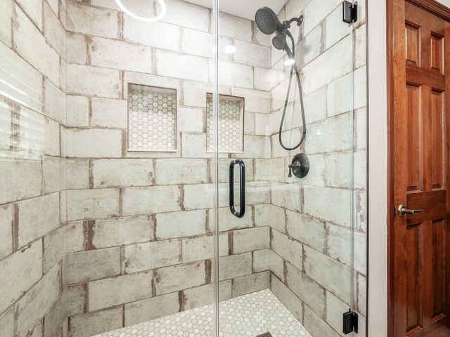613 Valley Wood Court, Westerville, OH 43081