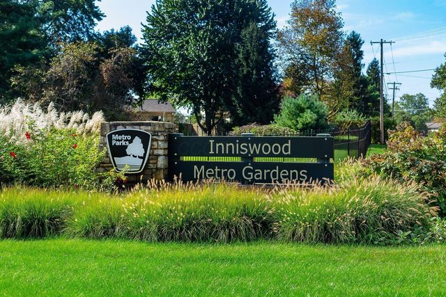 613 Valley Wood Court, Westerville, OH 43081