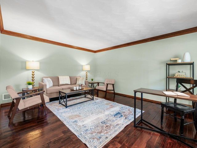 613 Valley Wood Court, Westerville, OH 43081