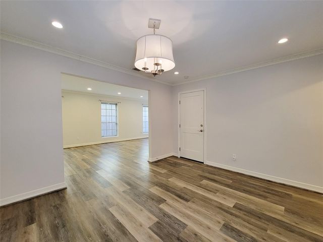 6302 1st Street, Bellaire, TX 77401