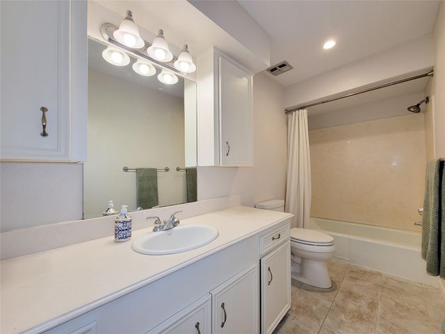 6302 1st Street, Bellaire, TX 77401