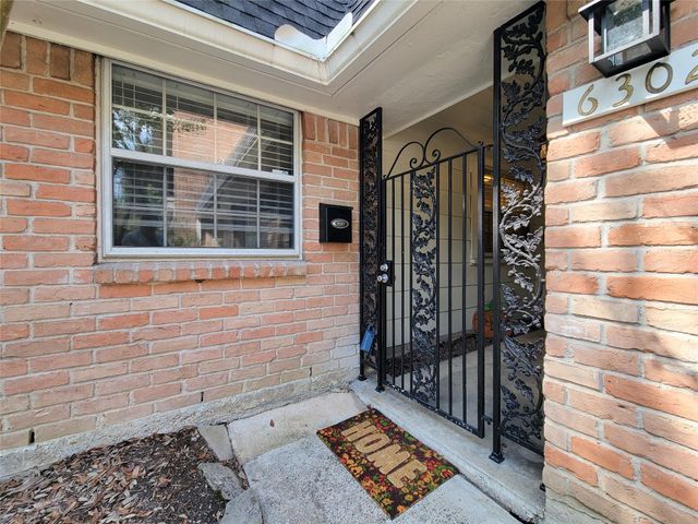 6302 1st Street, Bellaire, TX 77401