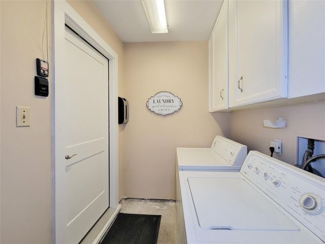 6302 1st Street, Bellaire, TX 77401