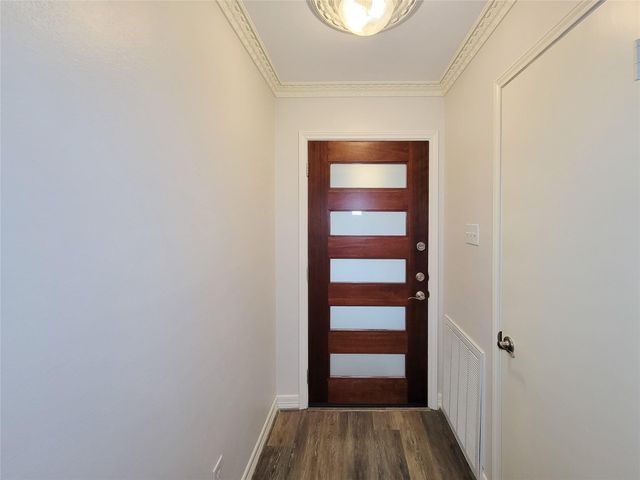 6302 1st Street, Bellaire, TX 77401