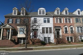 725 RIDGEMONT AVE, Rockville, MD 20850