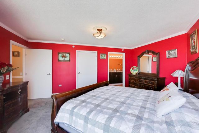 1720 Maple Avenue 2420, Evanston, IL 60201