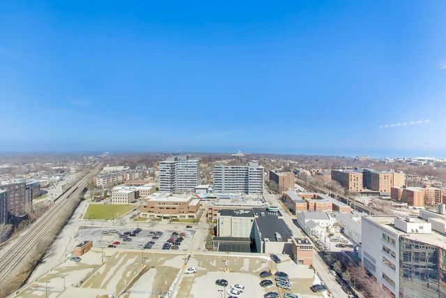 1720 Maple Avenue 2420, Evanston, IL 60201