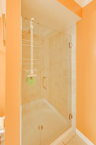 1720 Maple Avenue 2420, Evanston, IL 60201