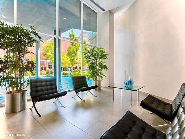 1720 Maple Avenue 2420, Evanston, IL 60201