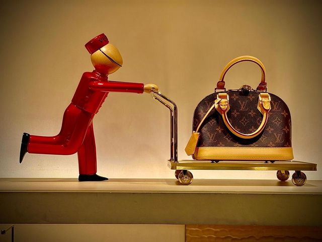 1720 Maple Avenue 2420, Evanston, IL 60201