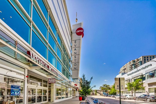 1720 Maple Avenue 2420, Evanston, IL 60201