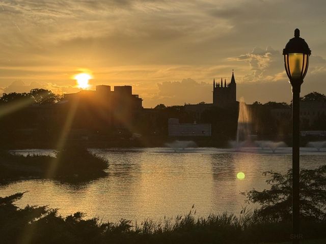 1720 Maple Avenue 2420, Evanston, IL 60201