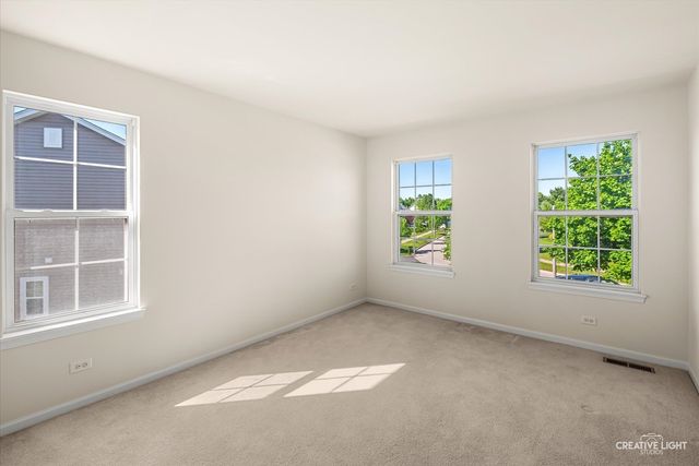 2521 Lyman Loop, Yorkville, IL 60560