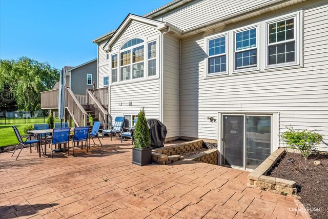 2521 Lyman Loop, Yorkville, IL 60560