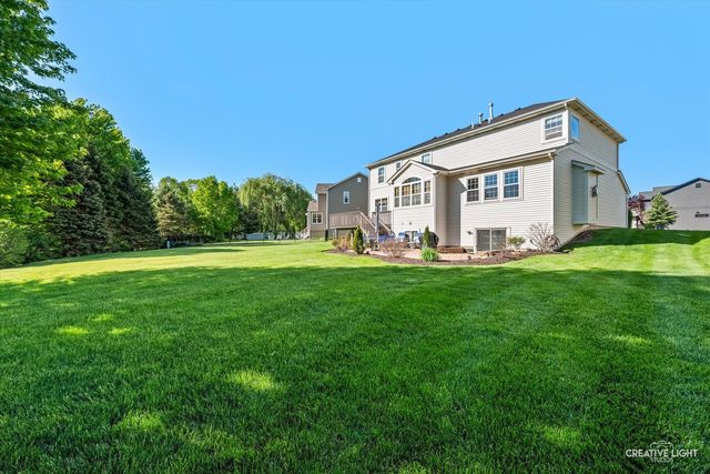 2521 Lyman Loop, Yorkville, IL 60560