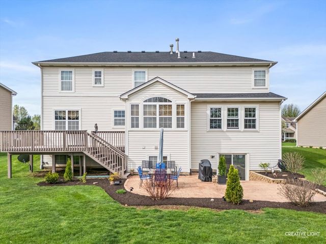 2521 Lyman Loop, Yorkville, IL 60560