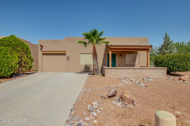 3870 S Calle Viva, Green Valley, AZ 85614