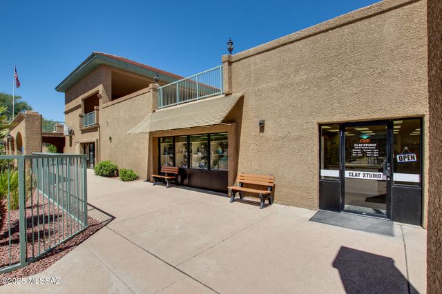 3870 S Calle Viva, Green Valley, AZ 85614