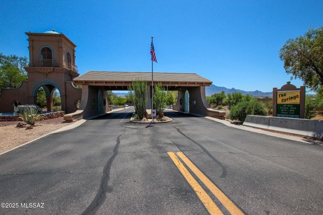 3870 S Calle Viva, Green Valley, AZ 85614