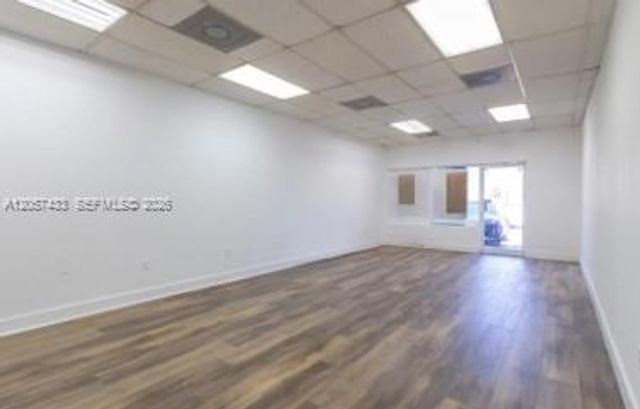 650 E 9th St, Hialeah, FL 33010