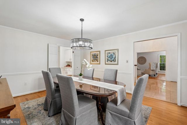 11732 STUART MILL RD, Oakton, VA 22124
