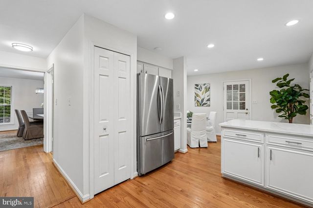 11732 STUART MILL RD, Oakton, VA 22124