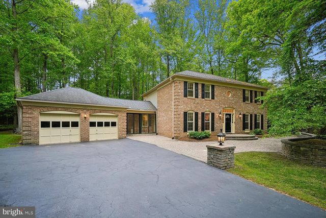 11732 STUART MILL RD, Oakton, VA 22124