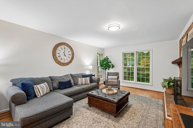 11732 STUART MILL RD, Oakton, VA 22124