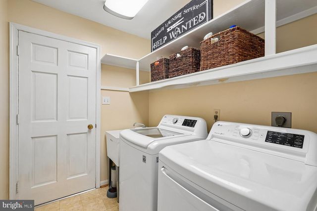 11732 STUART MILL RD, Oakton, VA 22124