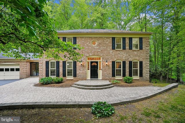 11732 STUART MILL RD, Oakton, VA 22124