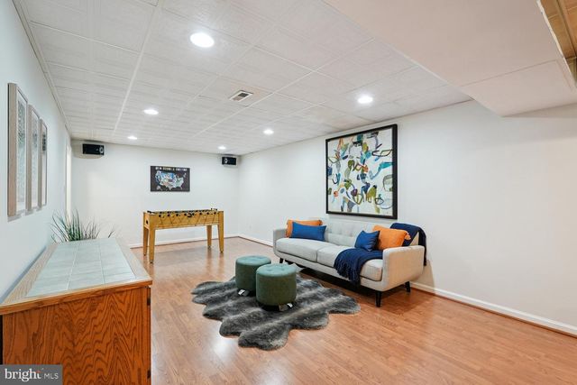 11732 STUART MILL RD, Oakton, VA 22124