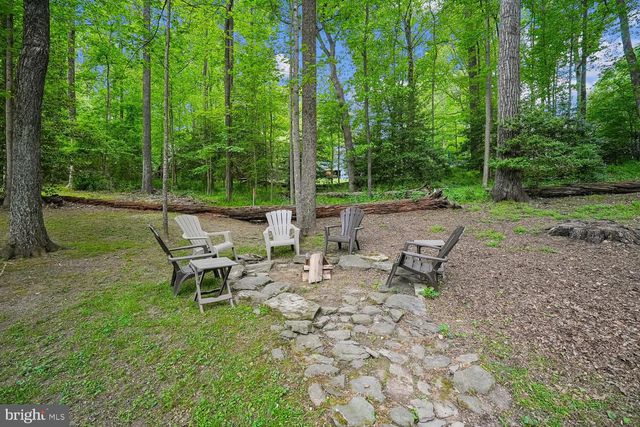 11732 STUART MILL RD, Oakton, VA 22124