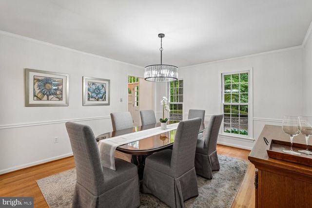 11732 STUART MILL RD, Oakton, VA 22124