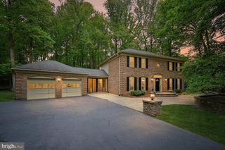 11732 STUART MILL RD, Oakton, VA 22124