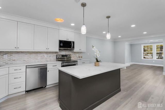 145 Concordia Circle A, Monroe, NJ 08831