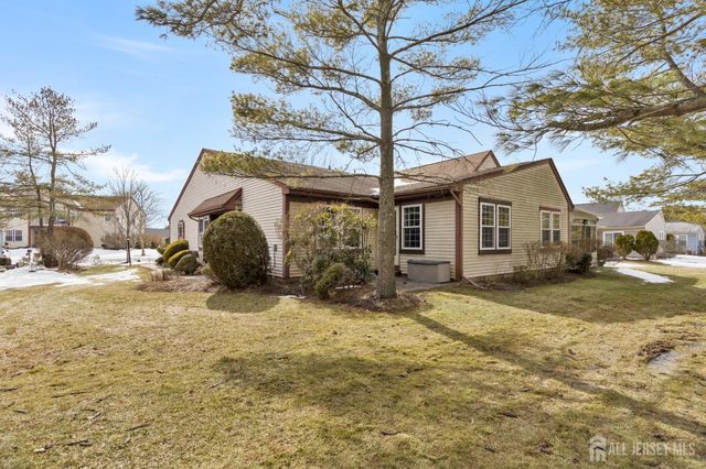 145 Concordia Circle A, Monroe, NJ 08831