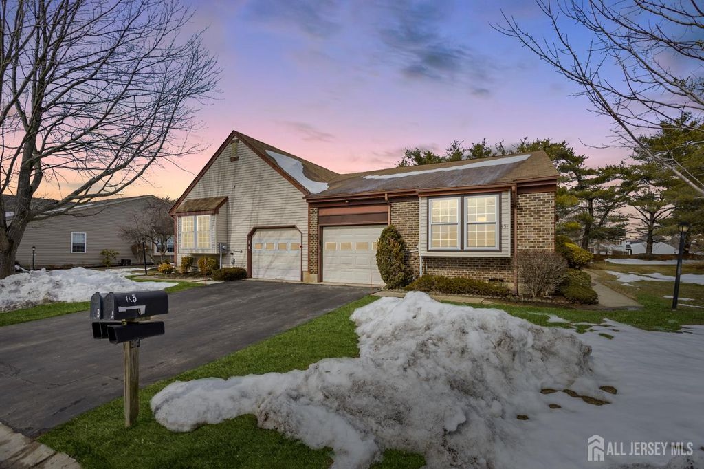 145 Concordia Circle A, Monroe, NJ 08831