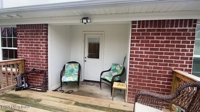 6726 Woods Mill Dr, Louisville, KY 40272