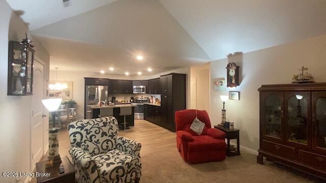 6726 Woods Mill Dr, Louisville, KY 40272