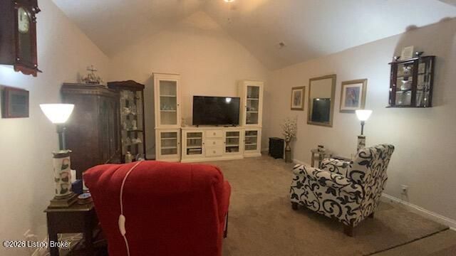 6726 Woods Mill Dr, Louisville, KY 40272