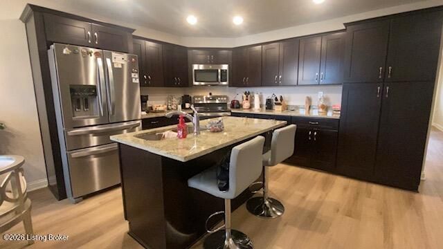 6726 Woods Mill Dr, Louisville, KY 40272