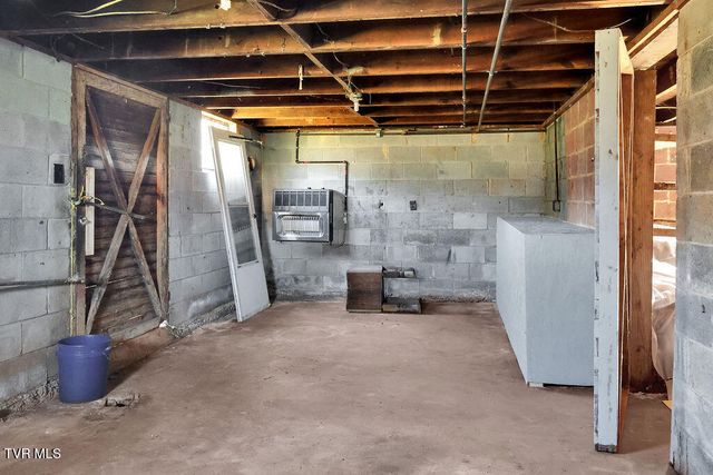 832 Stanley Valley Road, Rogersville, TN 37857