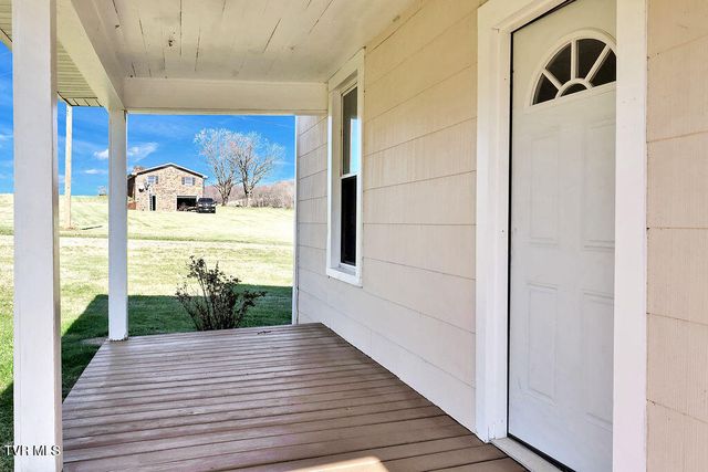 832 Stanley Valley Road, Rogersville, TN 37857